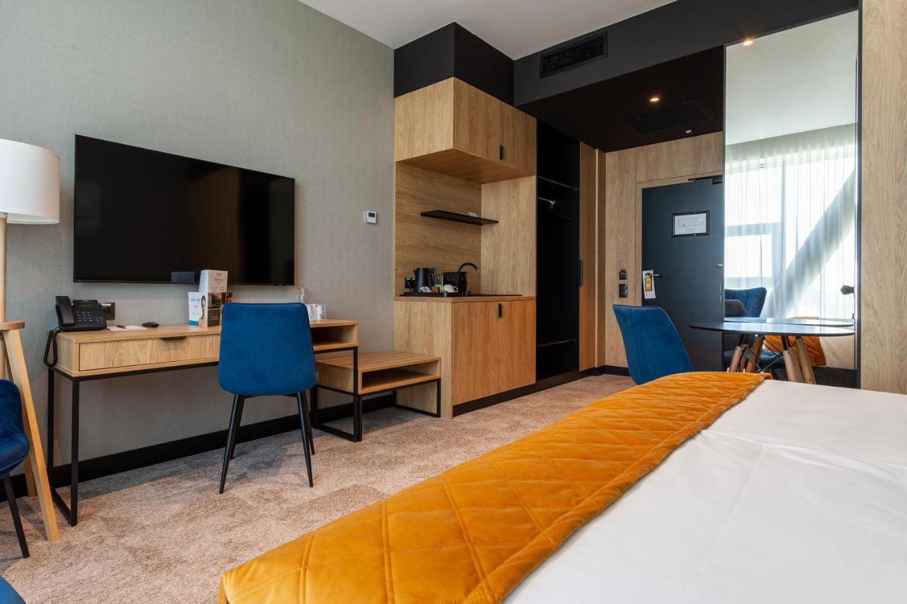 Hotel Sante Warsaw Exterior photo